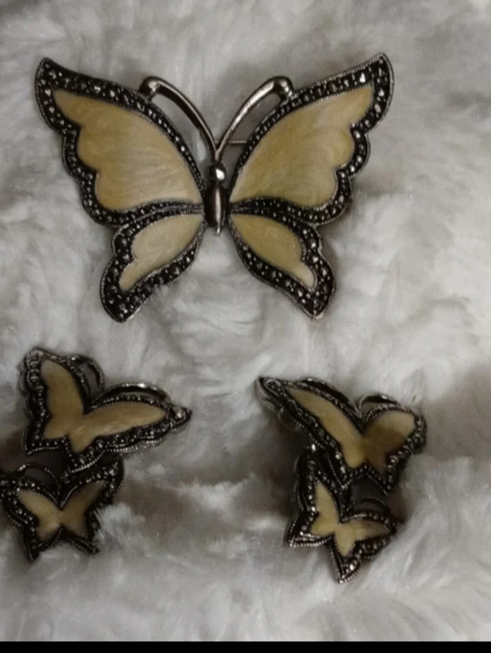 Vintage Avon Butterfly Brooch and Clip On Earring Enamel set